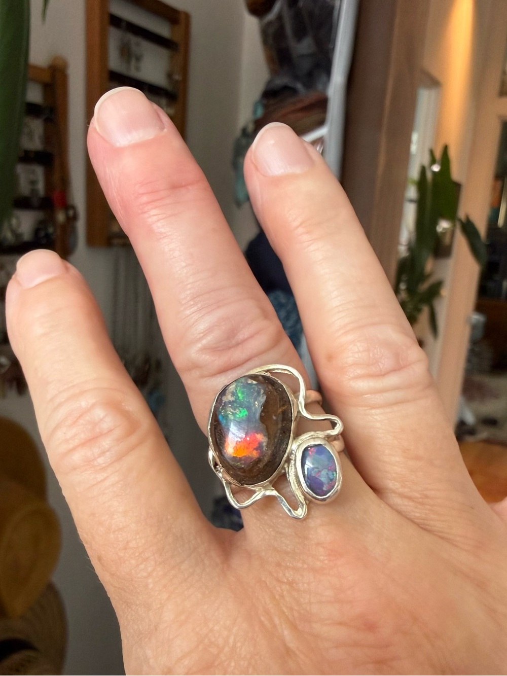 Luminous Mixed Opal and Silver Ring, Size 7 - Picture 4 of 7